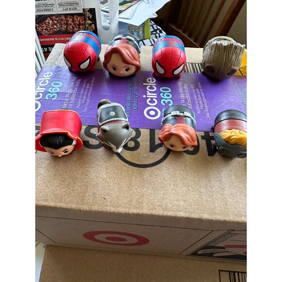 Disney Tsum Tsum Vinyl Mini Figures Lot 14 figures plus accessories - Picture 2 of 3